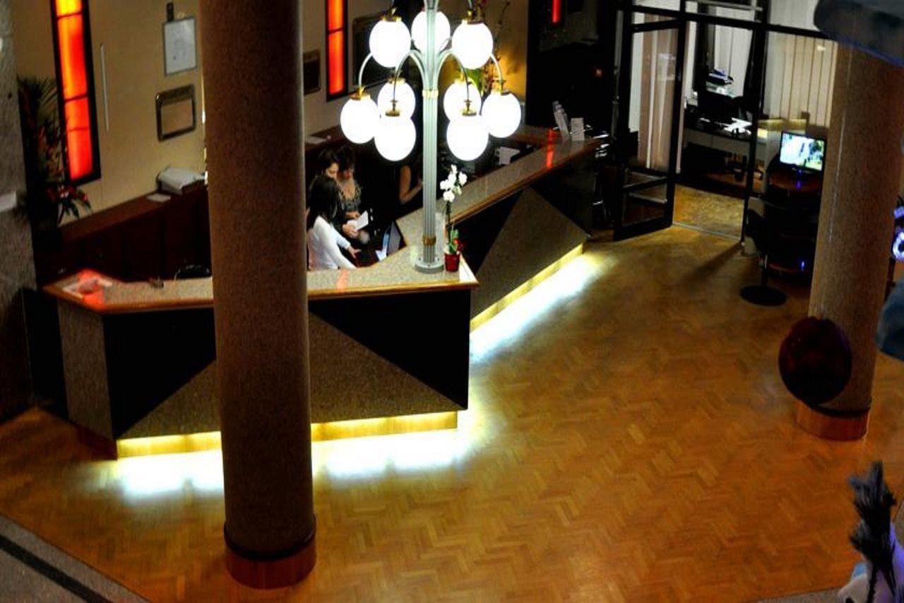 Disneyland Paris Saphir Hotel מראה חיצוני תמונה
