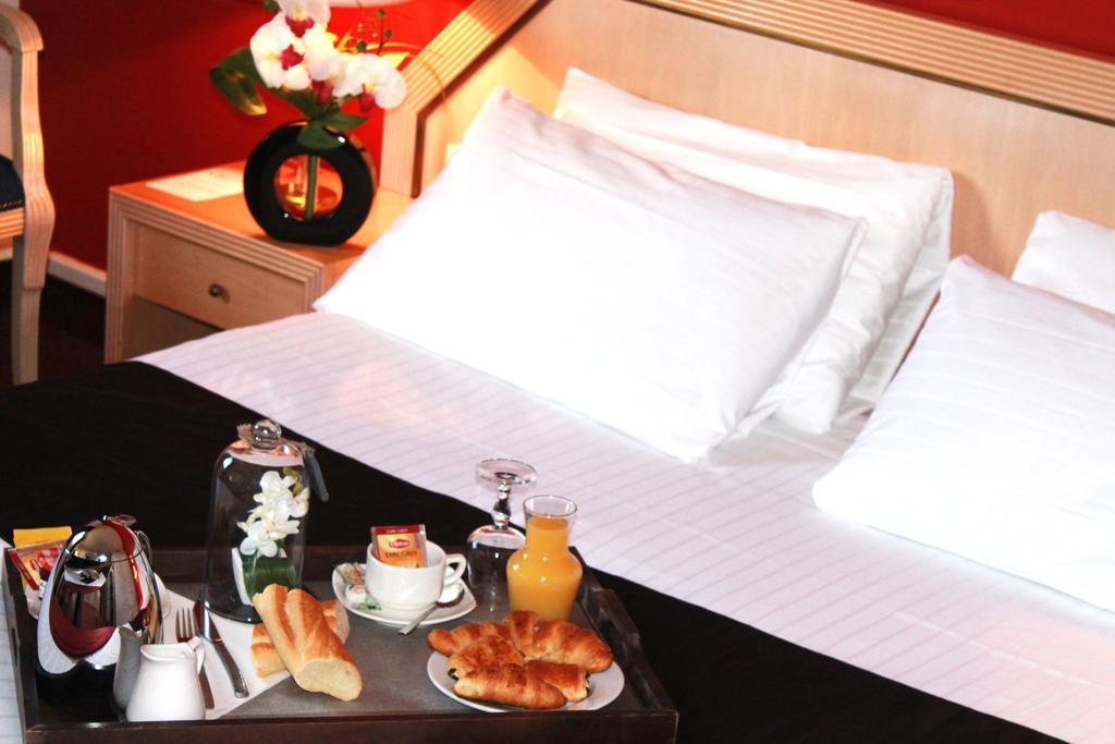 Disneyland Paris Saphir Hotel מראה חיצוני תמונה