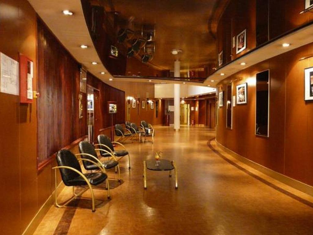 Disneyland Paris Saphir Hotel מראה חיצוני תמונה